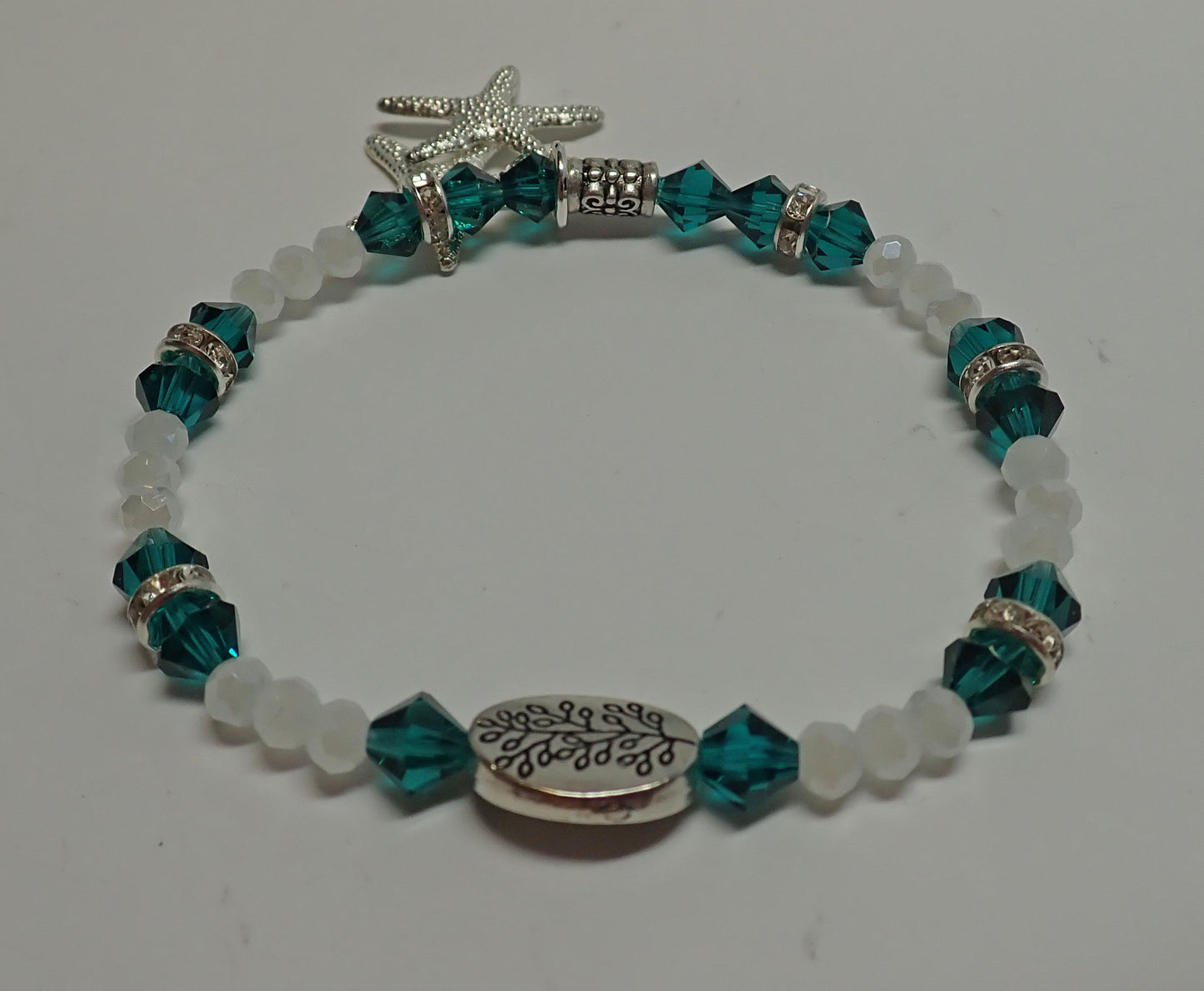 Jewelry, bracelet, jewelry, green, white, beaded, starfish charms, leaf focal, stretch bracelet, gift for her