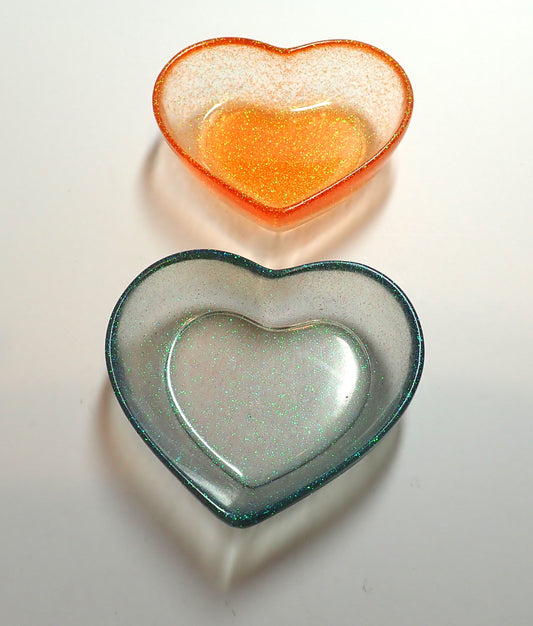 Trinket hearts (2), orange + glitter, blue + glitter, hearts, resin, gift